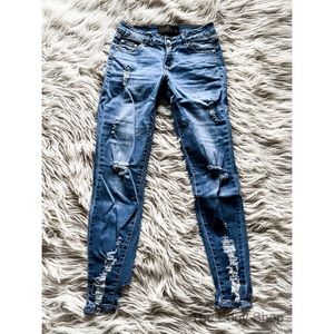 Urban Chic | Destroyed Cut Out Hem Skinny Jeans